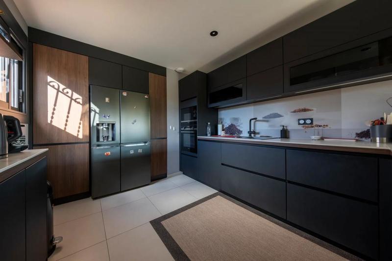 Maison - 137 m² - 4 pièces