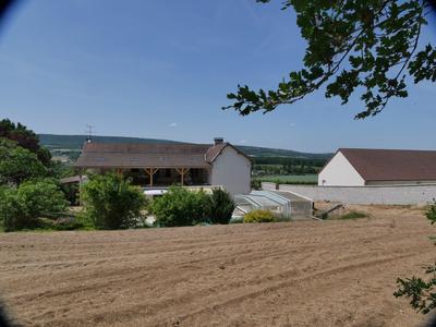 Maison - 303 m² - 11 pièces