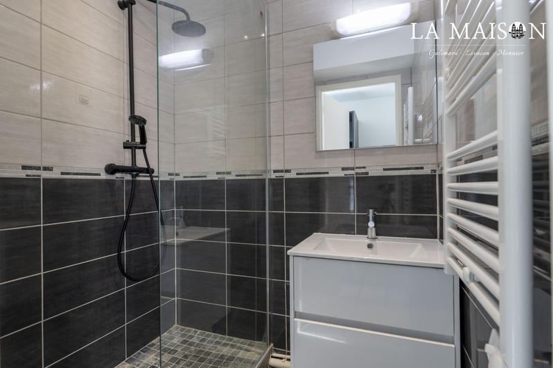 Appartement - 85 m² - 4 pièces