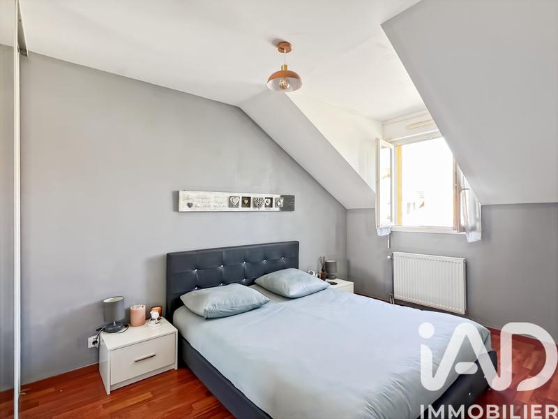 Maison - 102 m² - 5 pièces