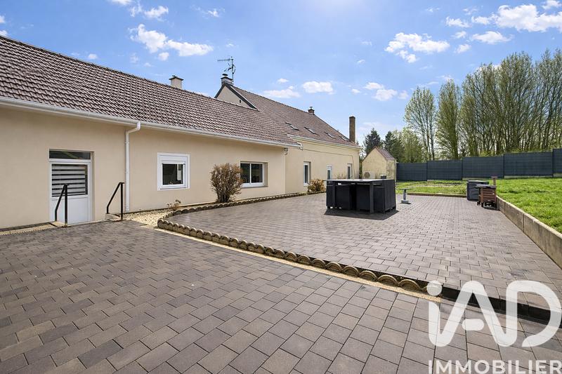 Maison - 223 m² - 8 pièces