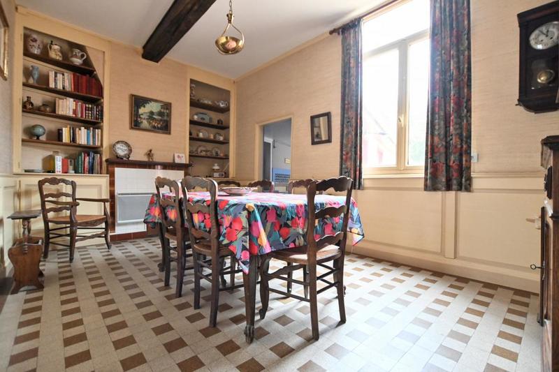 Maison - 184 m² - 6 pièces