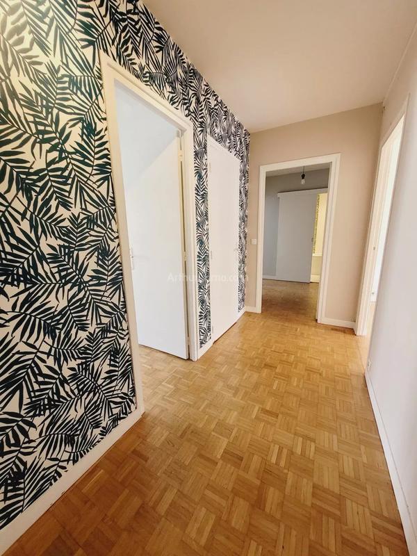 Appartement - 60 m² - 2 pièces