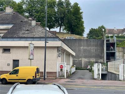 Local commercial - 150 m²