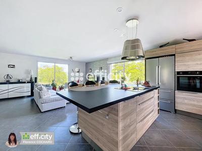 Maison - 193 m² - 4 pièces