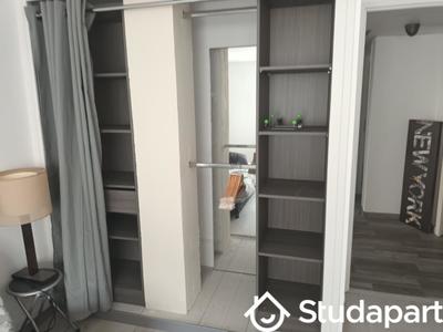 Chambre - 16 m² - 1 pièce