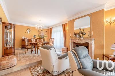 Maison - 150 m² - 9 pièces