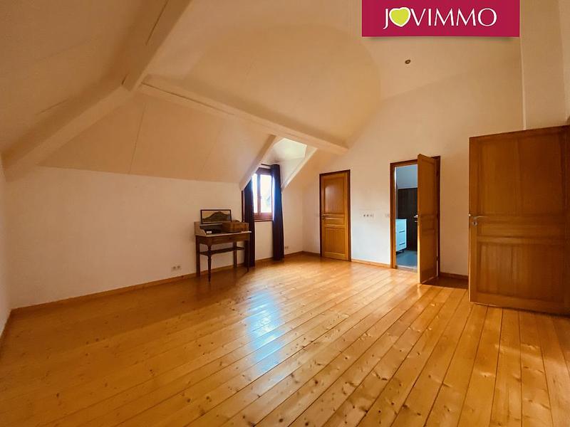 Maison - 295 m² - 8 pièces