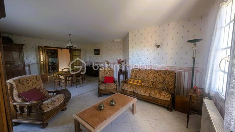 Maison traditionnelle - 130 m² - 8 pièces