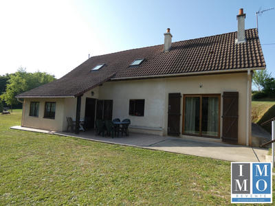 Maison - 106 m² - 6 pièces