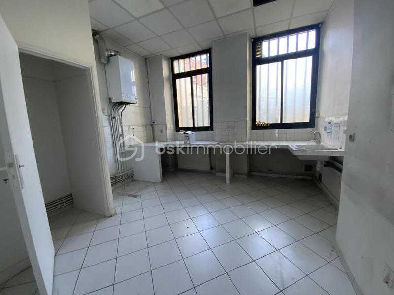 Local commercial - 149 m² - 7 pièces