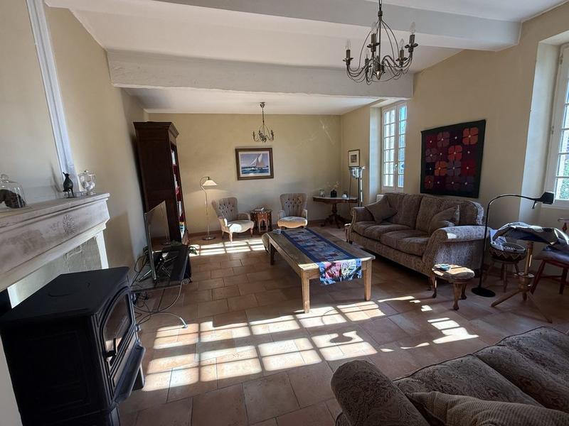 Maison ancienne - 242 m² - 8 pièces