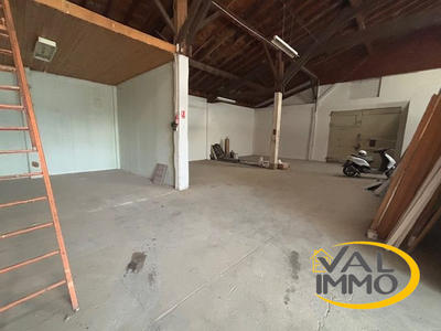 Local commercial - 200 m²
