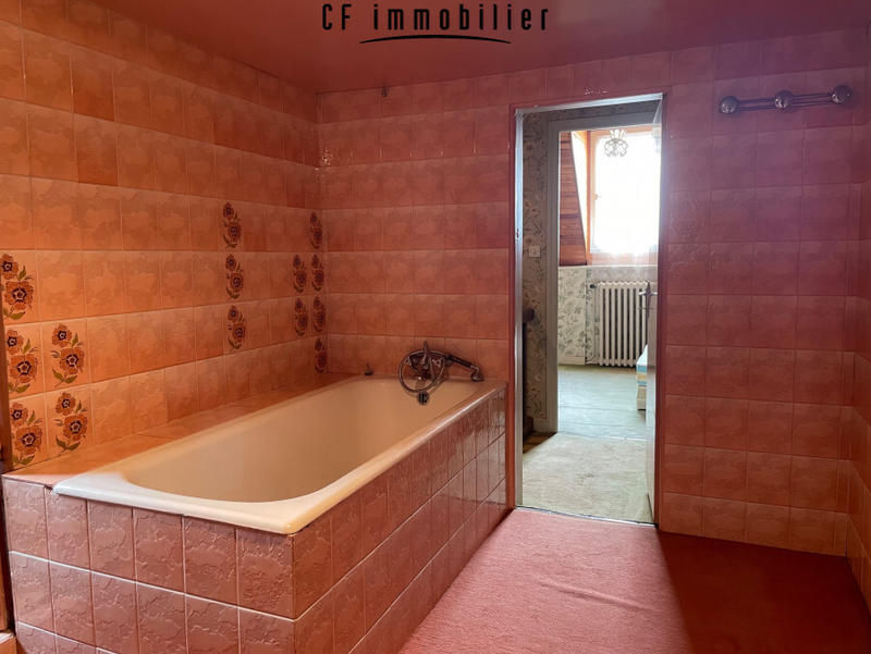 Maison - 196 m² - 8 pièces