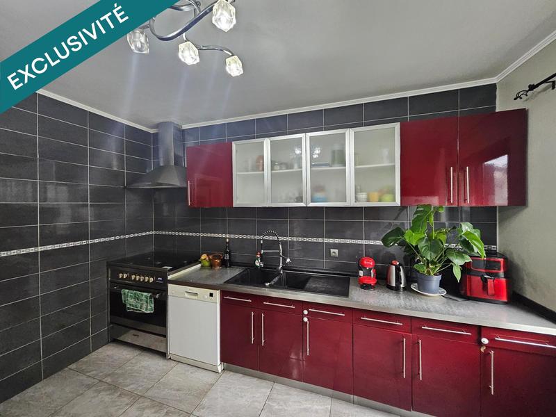 Maison - 112 m² - 8 pièces