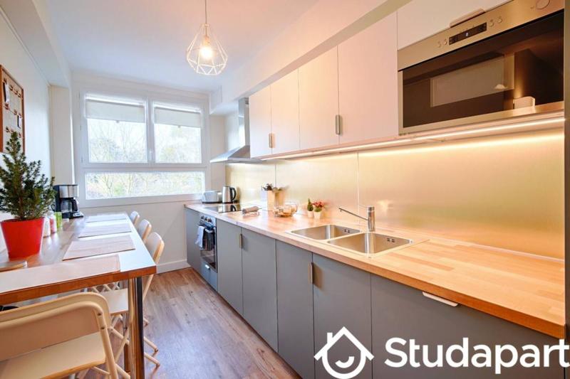 Chambre - 12 m² - 1 pièce