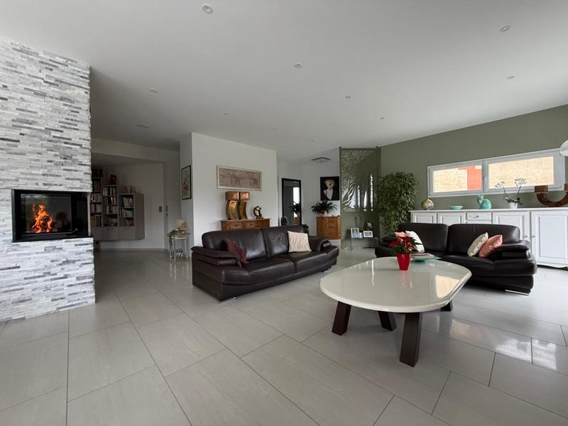 Maison - 192 m² - 7 pièces