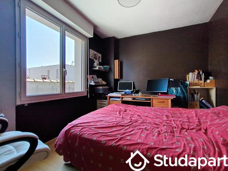 Chambre - 10 m² - 1 pièce