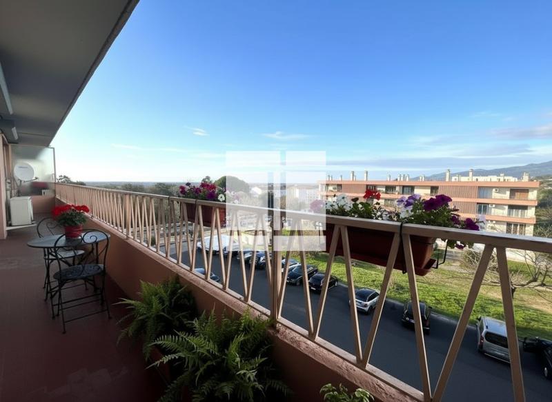 Appartement - 81 m² - 4 pièces