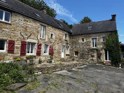 Maison en pierre - 200 m² - 6 pièces