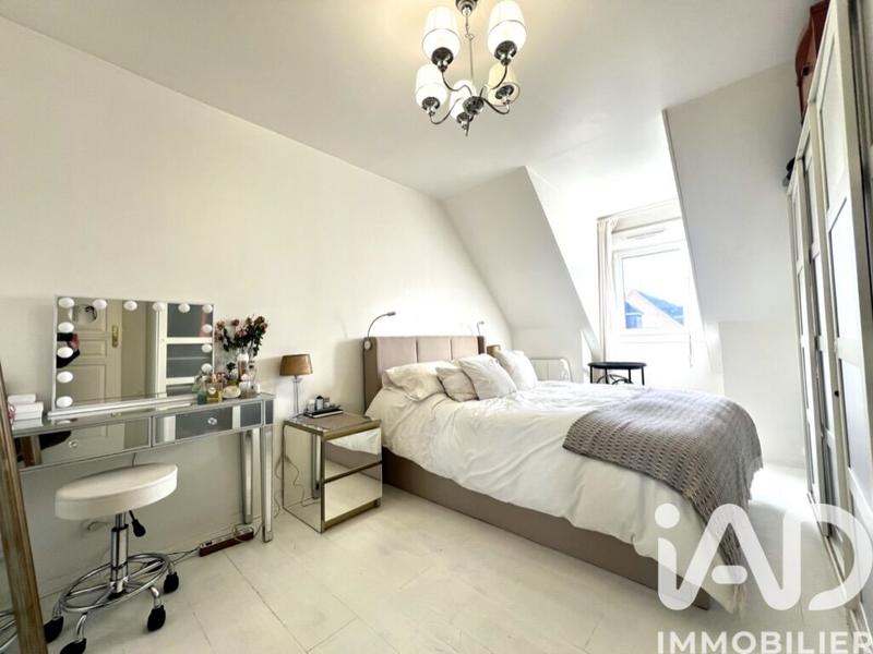 Maison - 93 m² - 4 pièces