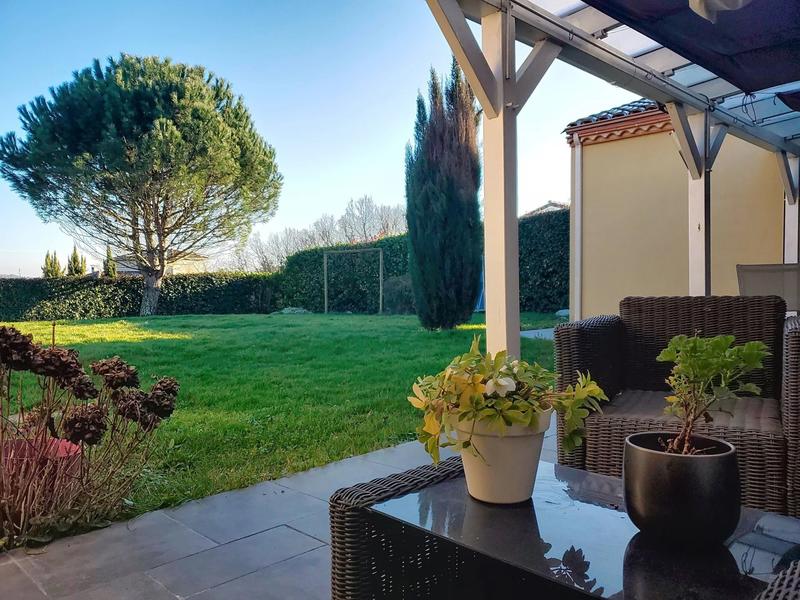 Maison - 245 m² - 10 pièces