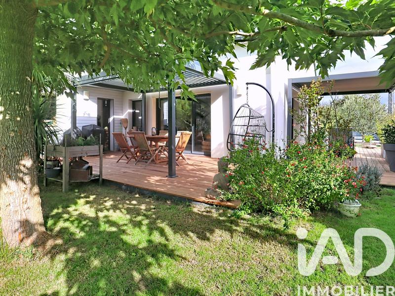 Maison - 146 m² - 6 pièces