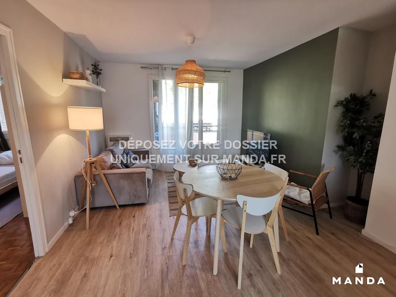 Chambre - 10 m² - 4 pièces