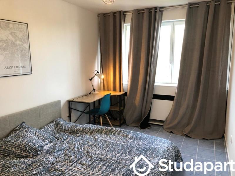 Chambre - 11 m² - 1 pièce