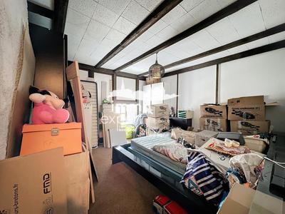 Maison - 211 m² - 6 pièces