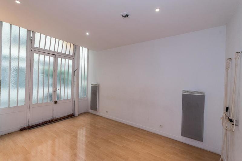 Local commercial - 133 m² - 6 pièces