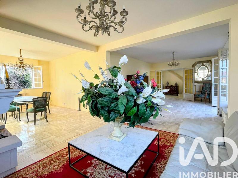 Maison - 170 m² - 6 pièces