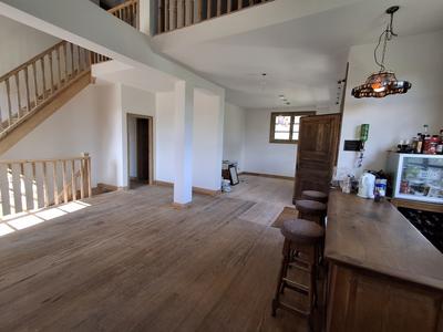 Maison traditionnelle - 160 m² - 6 pièces