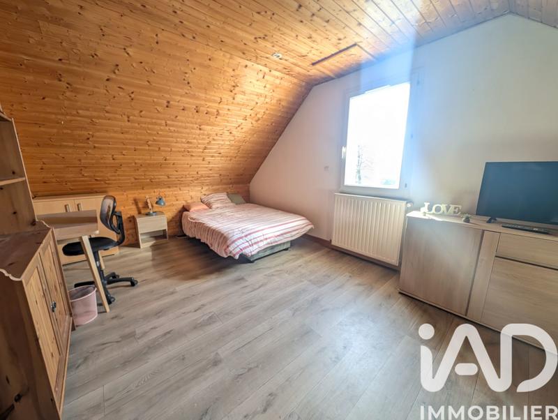 Maison - 96 m² - 5 pièces