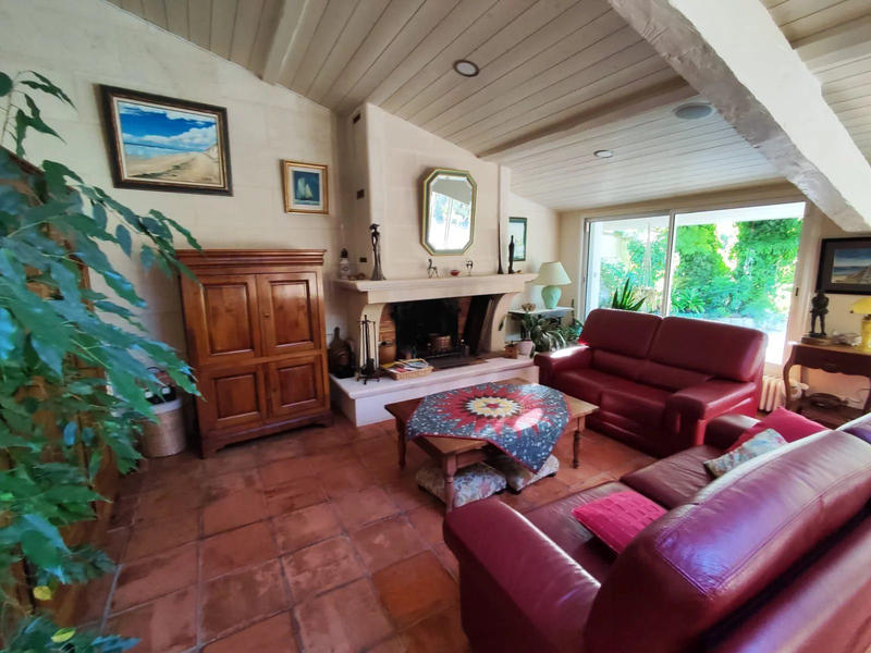 Maison - 248 m² - 6 pièces