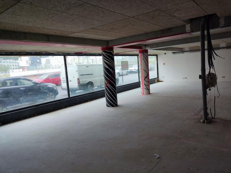 Local commercial - 106 m² - 1 pièce