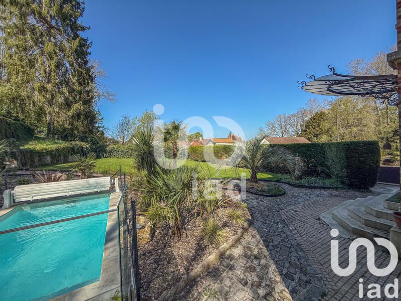 Maison - 265 m² - 12 pièces