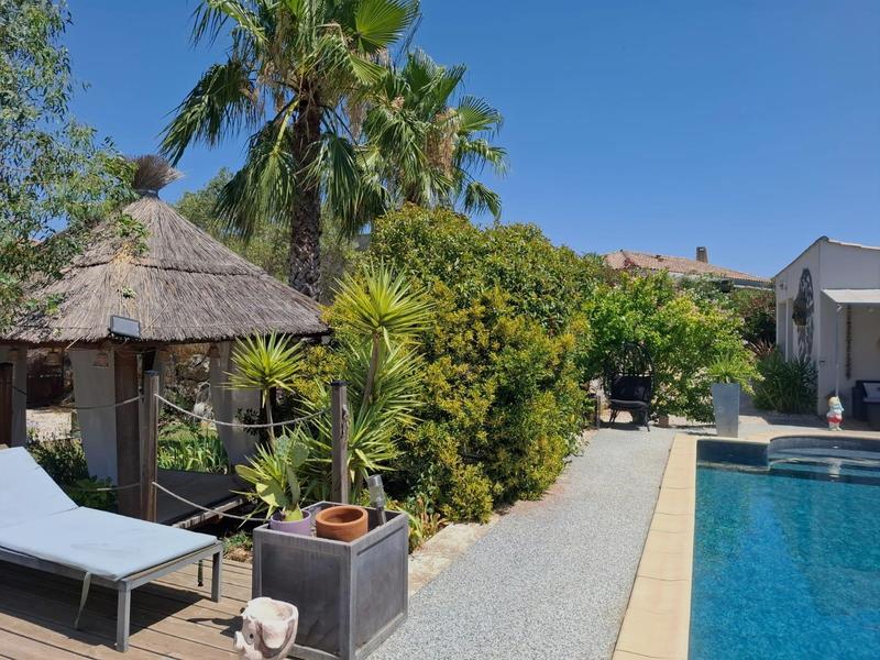 Local commercial - 266 m² - 5 pièces