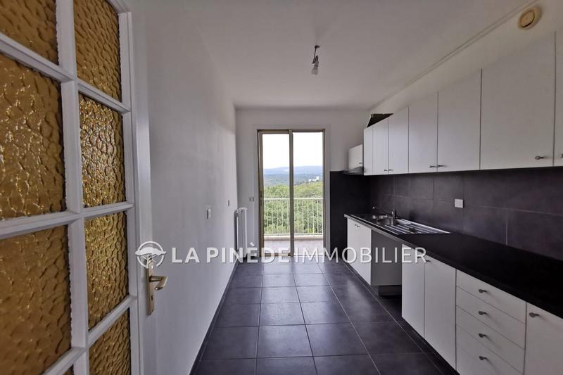 Appartement - 91 m² - 3 pièces