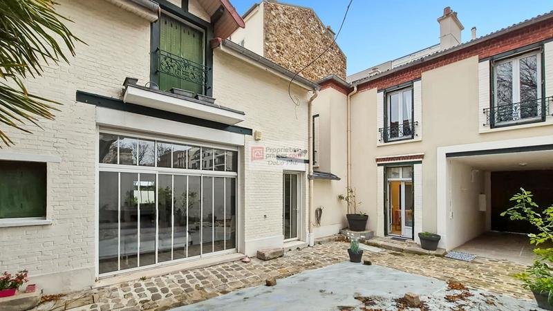 Maison - 280 m² - 9 pièces