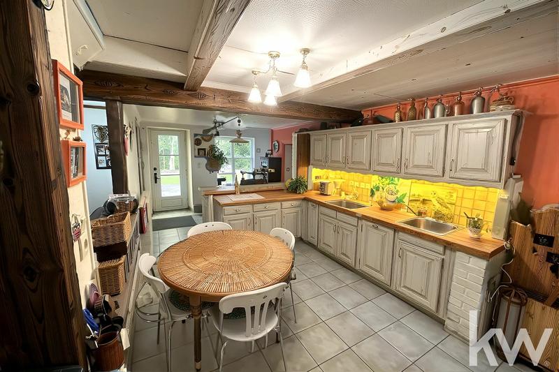 Maison - 168 m² - 7 pièces