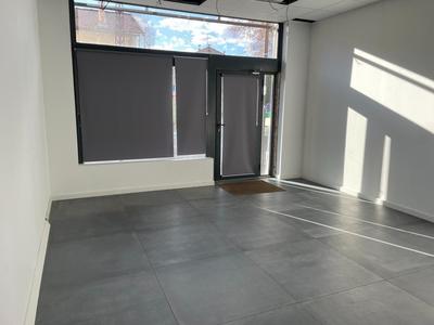 Local commercial - 81 m² - 3 pièces