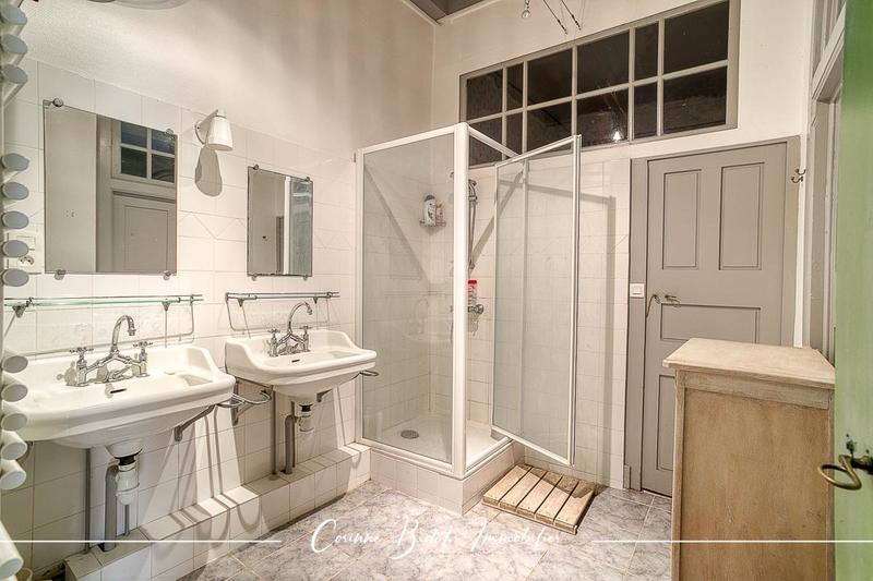 Château - 465 m² - 18 pièces