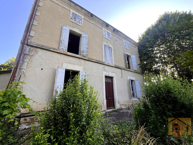 Maison - 200 m² - 7 pièces