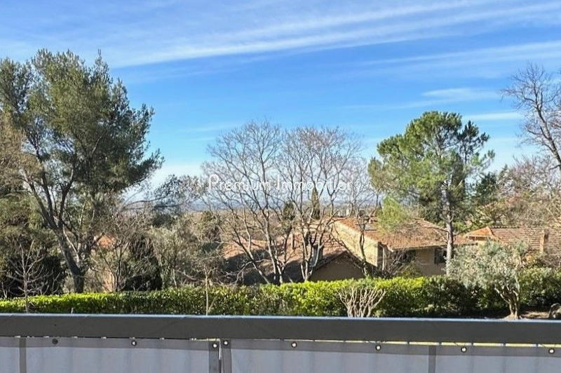 Appartement - 107 m² - 4 pièces