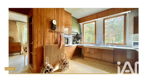 Maison - 176 m² - 13 pièces