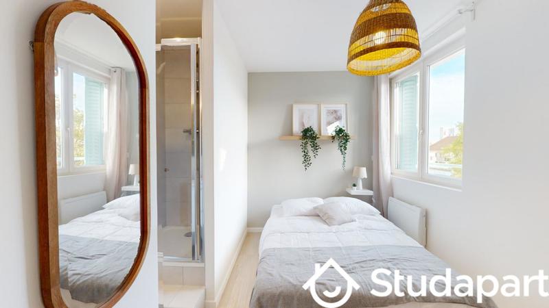 Chambre - 12 m² - 1 pièce