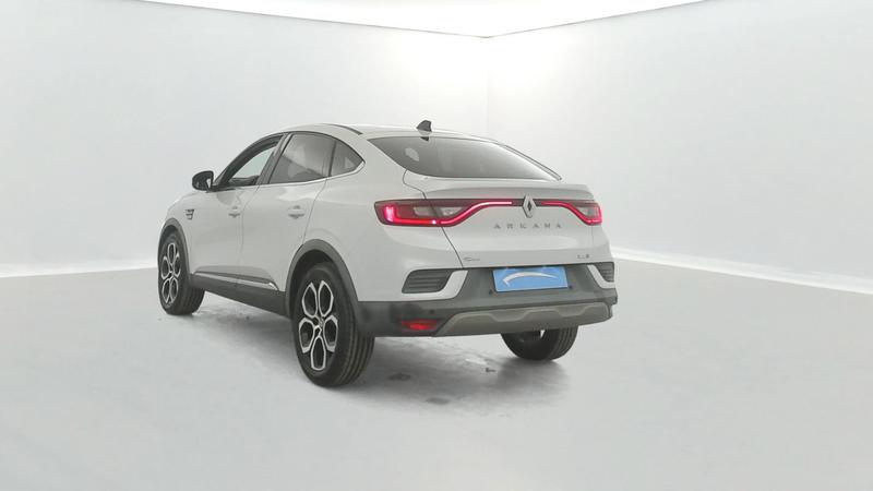 Renault Arkana E-Tech 145 21b Intens 5p