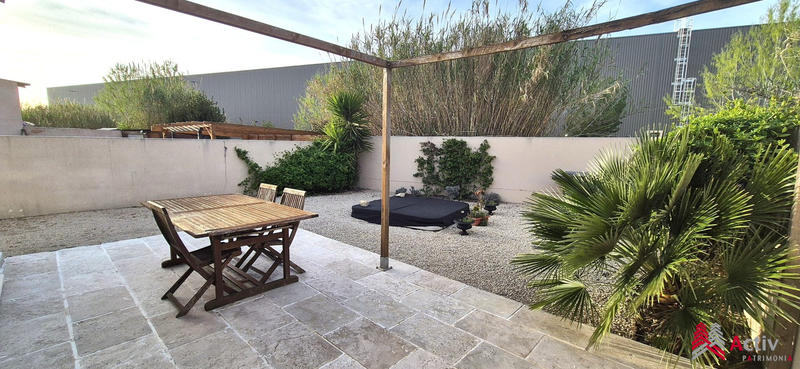 Villa - 90 m² - 4 pièces