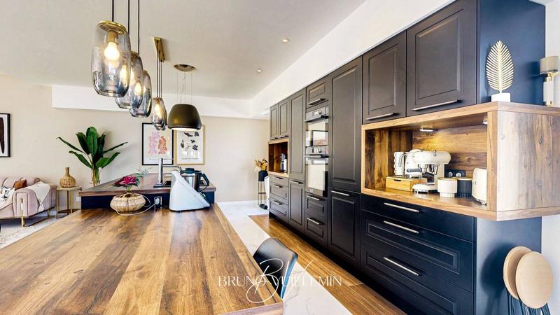 Villa - 202 m² - 7 pièces